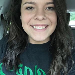 Meet your Posher, Hallie